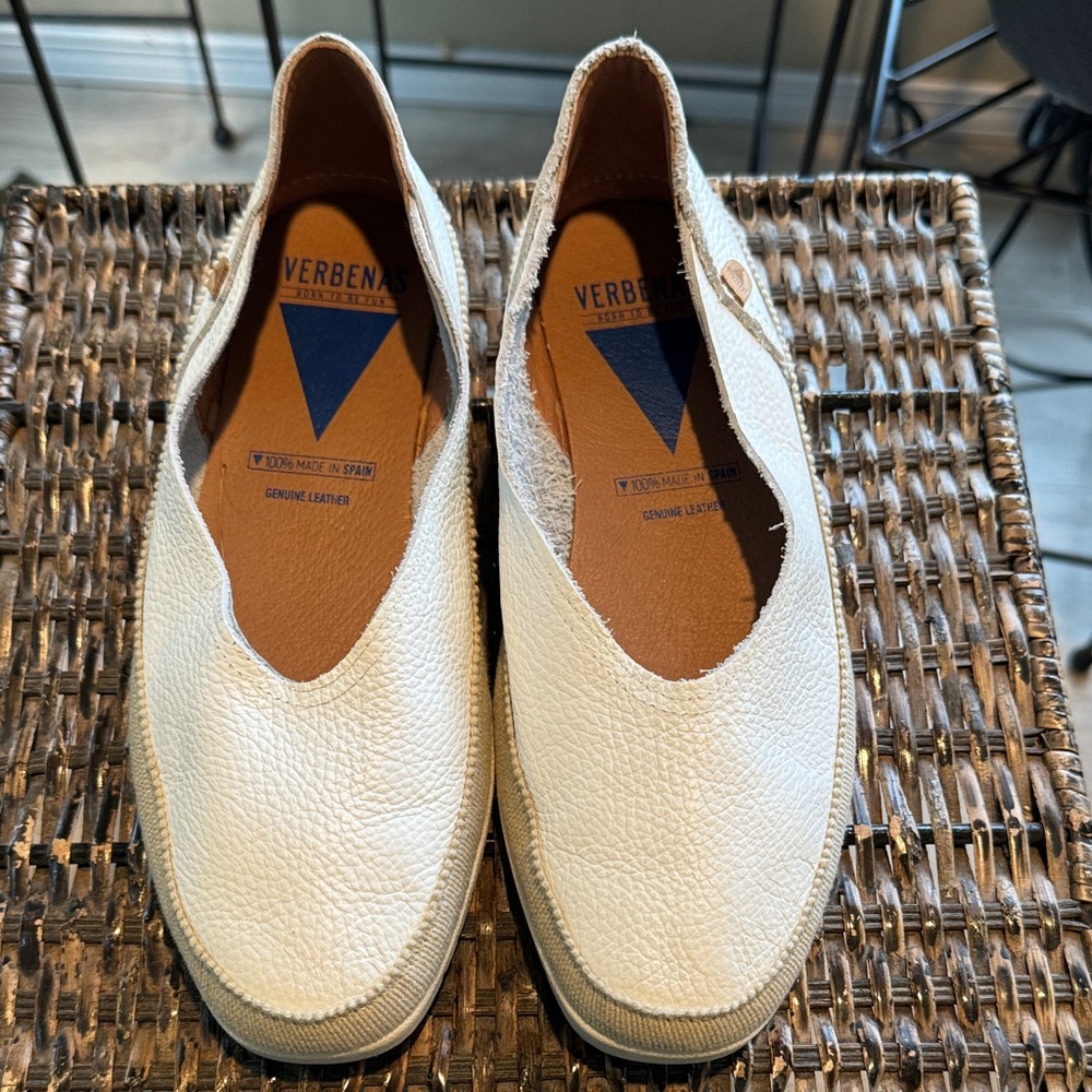 VERBENAS Women's White Leather Slip-On Flats
